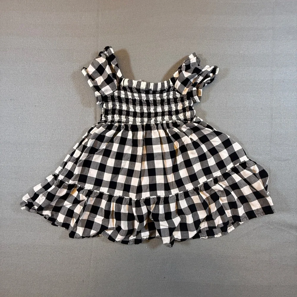 The Childrens Place Girls 3T Black White Buffalo Plaid Smocked Tiered Dress 2065 - Picture 3 of 3